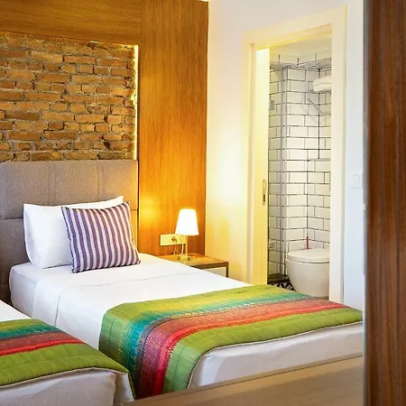 Hotel Mono Hotel 3*